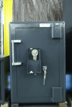 Used Tann Bankers Cash 3420 TRTL30X6 Equivalent High Security Safe